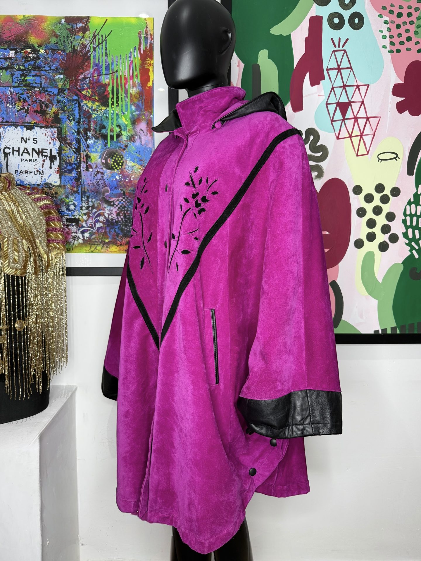 1980s Magenta Suede Cape Coat - Image 2