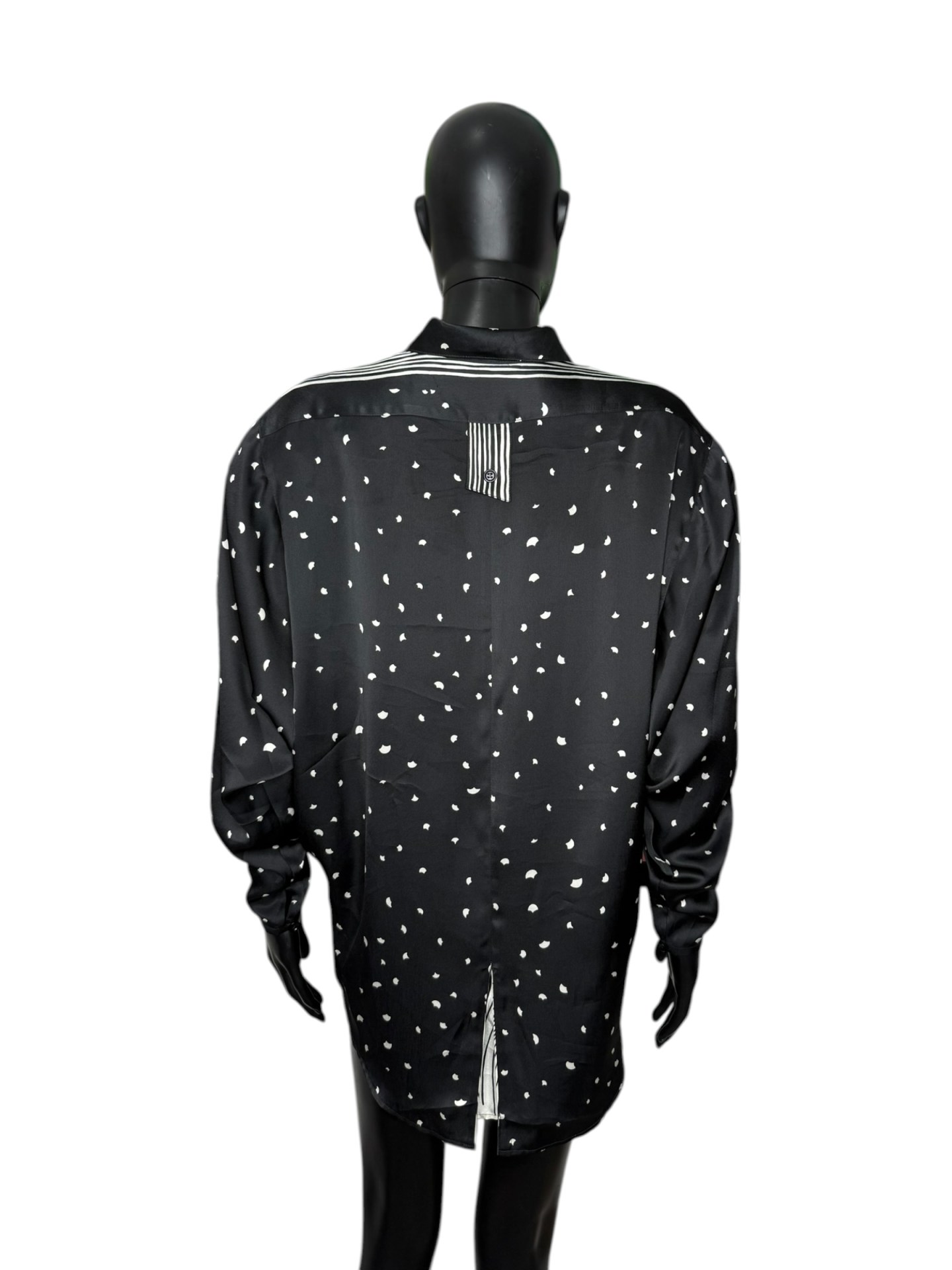 Jean Claire 1990s Abstract Monochrome Batwing Shirt - Image 2